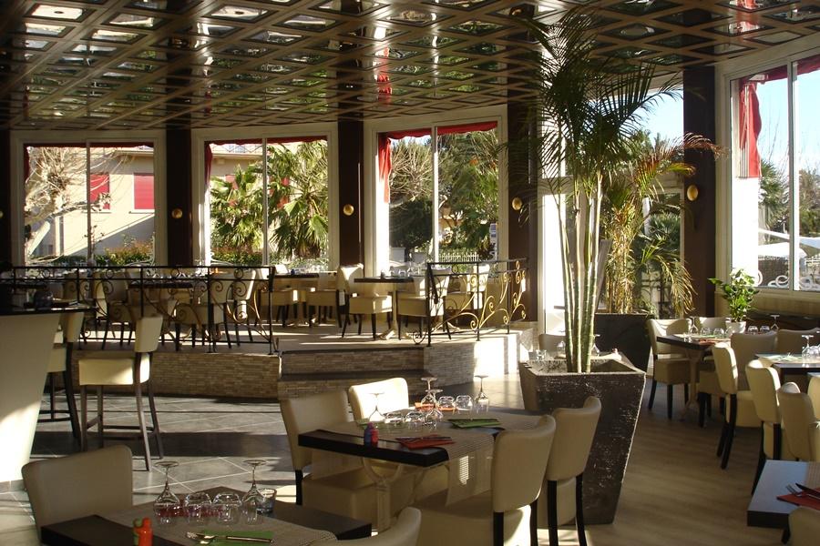 Adonis Sanary Grand Hôtel des Bains Sanary-sur-Mer Exterior foto