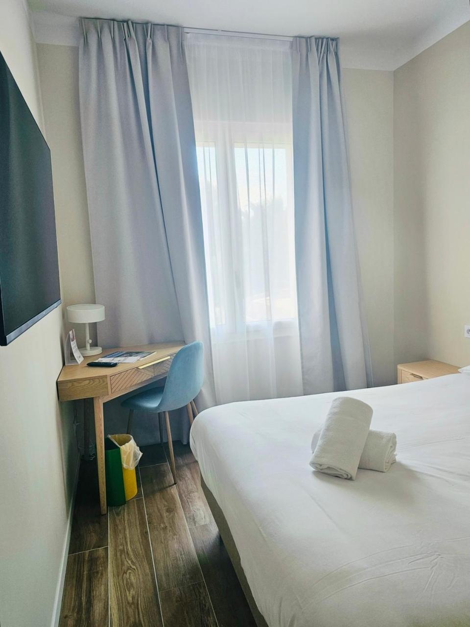 Adonis Sanary Grand Hôtel des Bains Sanary-sur-Mer Exterior foto