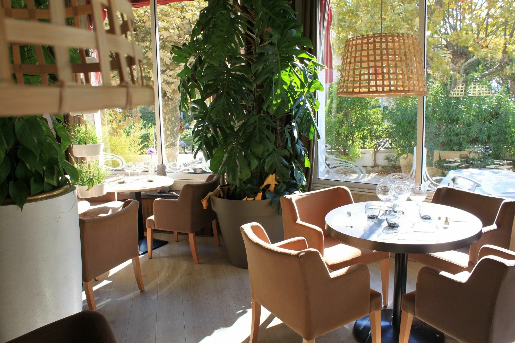 Adonis Sanary Grand Hôtel des Bains Sanary-sur-Mer Exterior foto